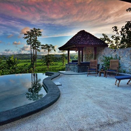 Villa Blue Steps Jogjakarta Buitenkant foto