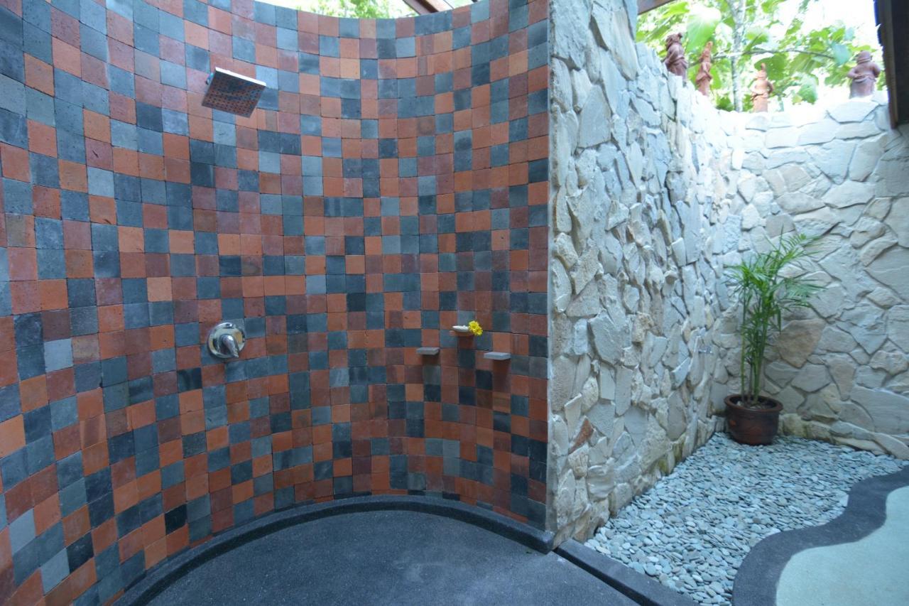 Villa Blue Steps Jogjakarta Buitenkant foto
