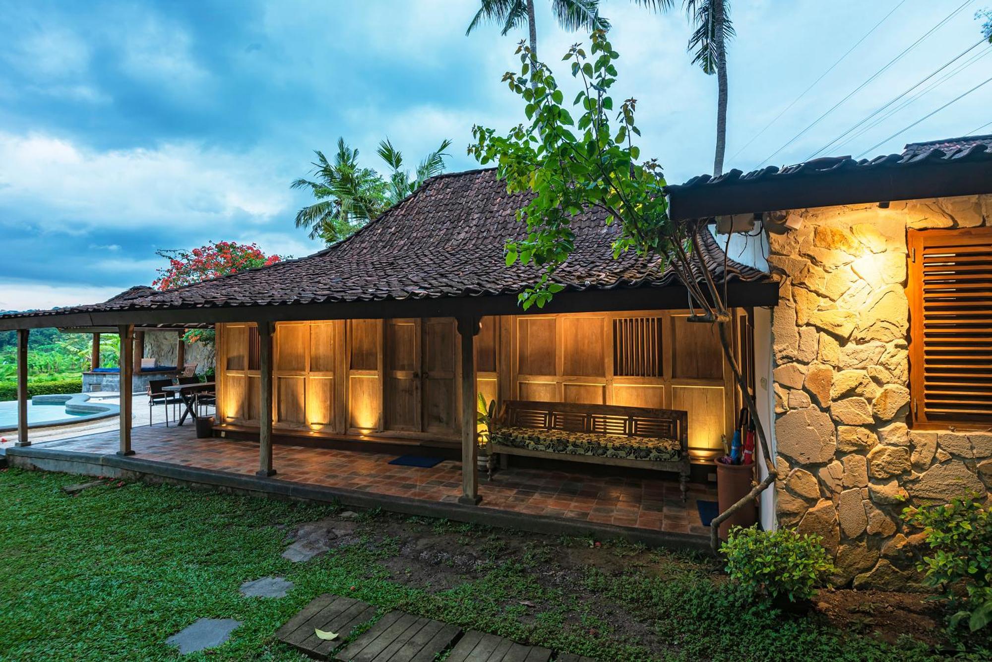 Villa Blue Steps Jogjakarta Buitenkant foto